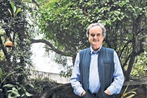 mark-tully_2073426b.jpg